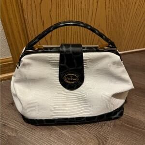 Chic Black and Gold Purse with Crossbody Strap